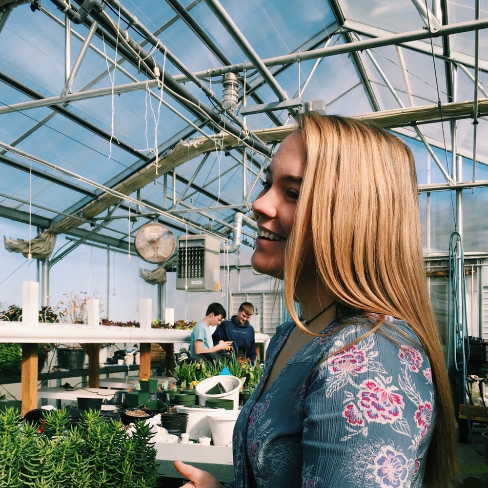 Meet your Posher, Mikayla